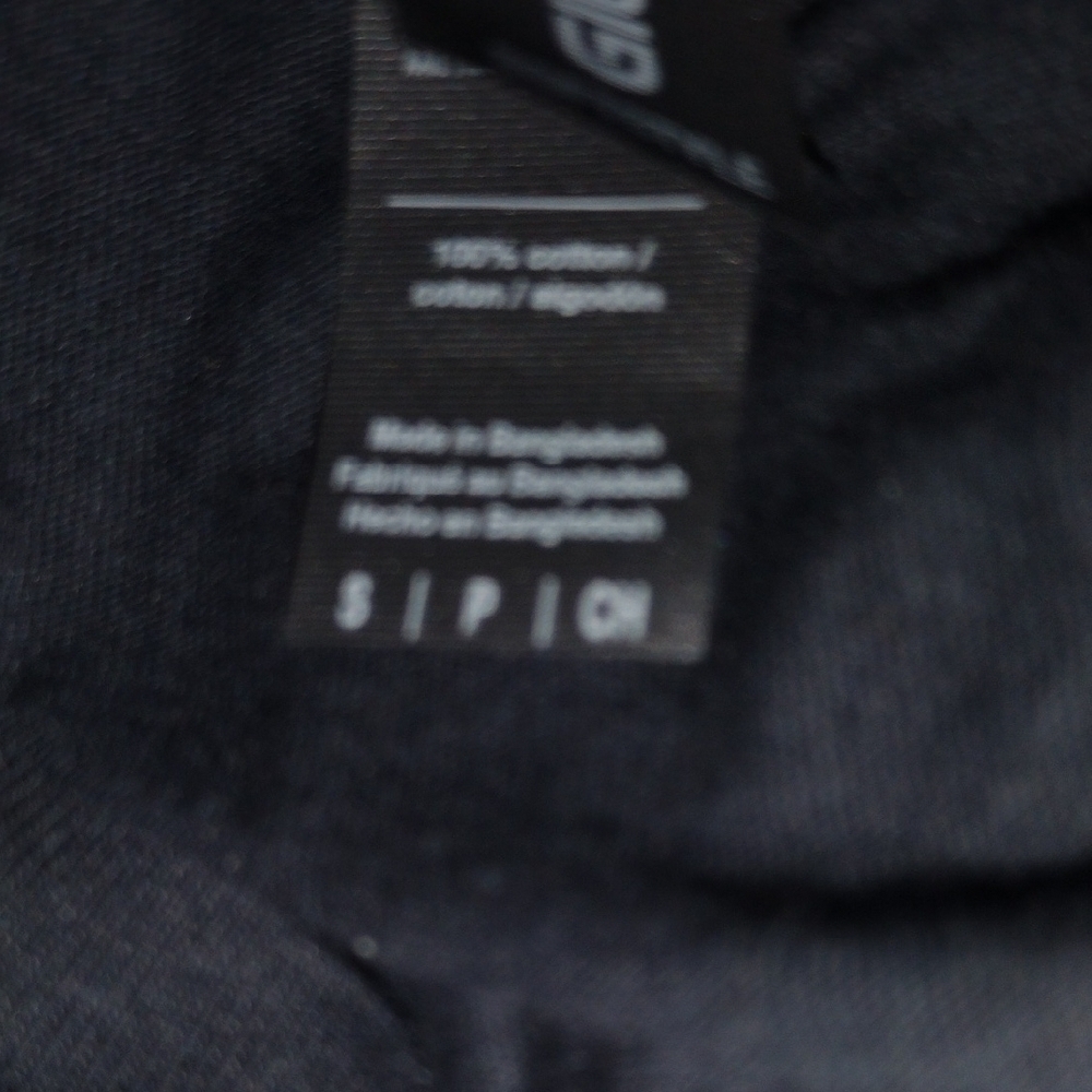 T-Shirt with “Never Underestimate A Public School Teacher” Graphic S NWT - Picture 6 of 6